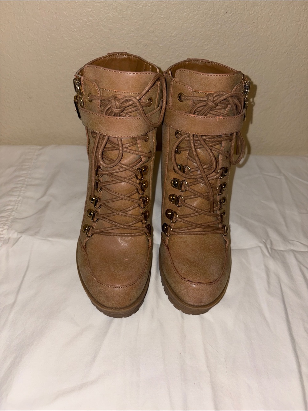 G by GUESS Grazzy Women's Brown Leather Lace Up Combat Ankle Boots 7 Buckle Zip